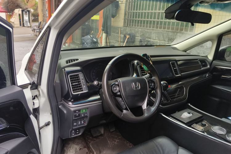 Used Honda Elysion 2019 2.0L Hybrid Supreme Edition
