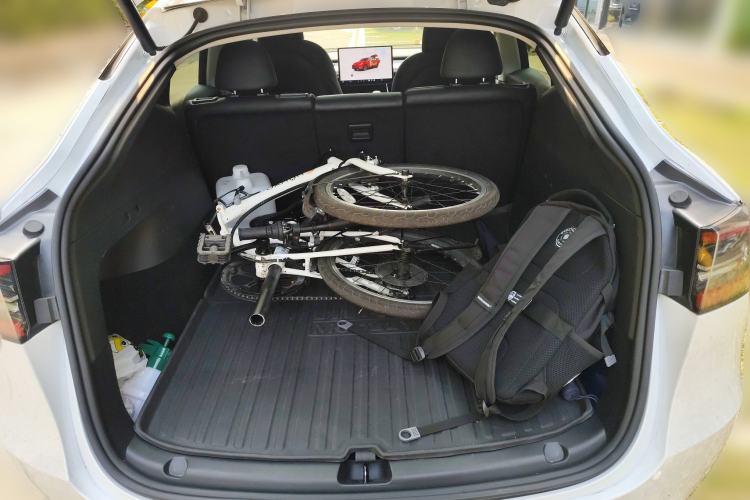 Used Tesla Model Y 2023 Rear-Wheel-Drive Version