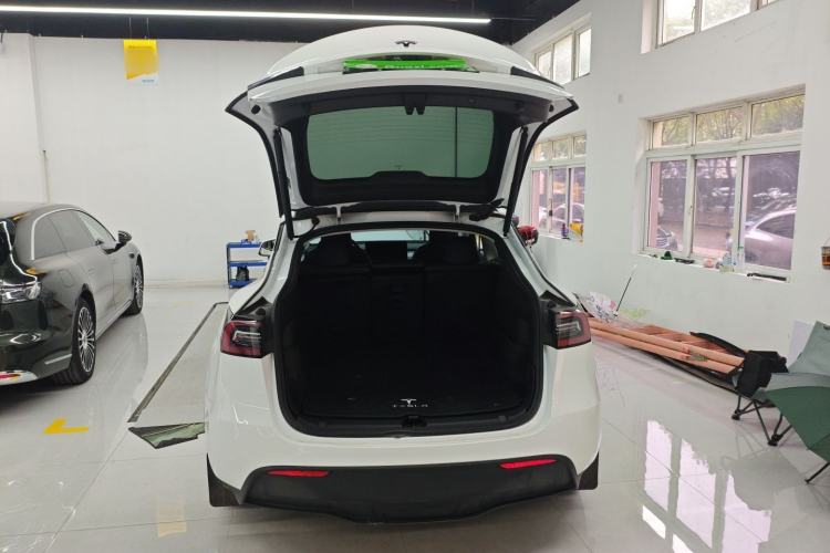 Used Tesla Model Y 2024 Rear-Wheel-Drive Version
