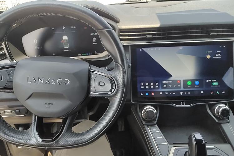 Used Lynk & Co 01 2023 1.5TD EM-F PM Center Console