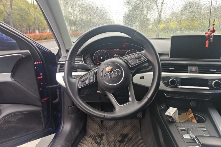 Used Audi A4L 2019 40 TFSI Fashion Edition China VI Emission Standard