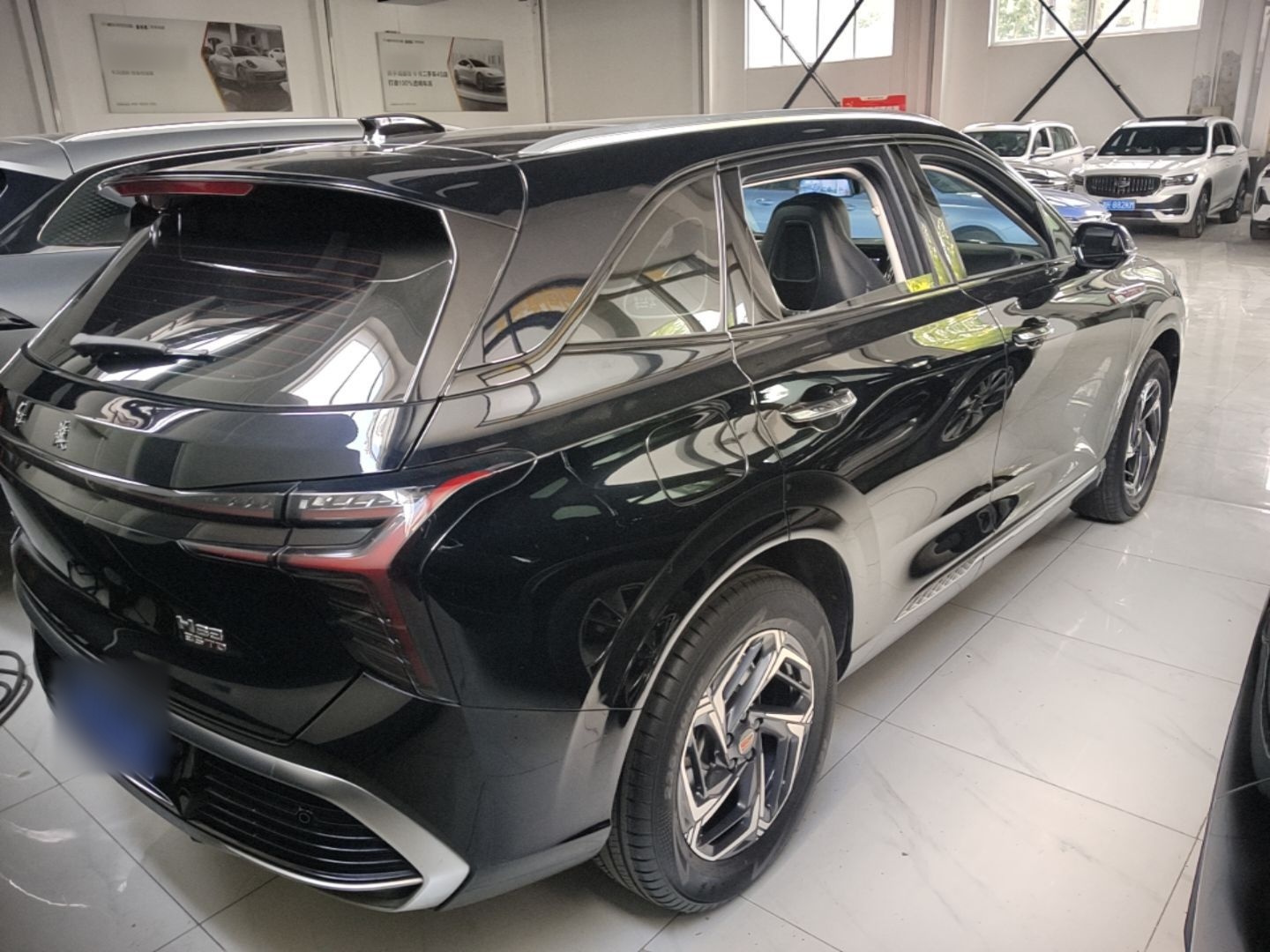 Hongqi HS3 2023 1.5T Two-Wheel Drive Shanwei Edition — снимка 6