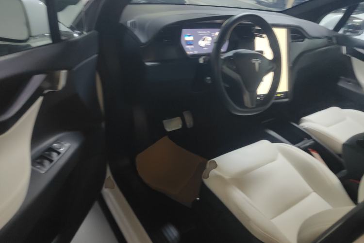 Used Tesla Model X 2019 Performance High-Performance Edition Interior 3