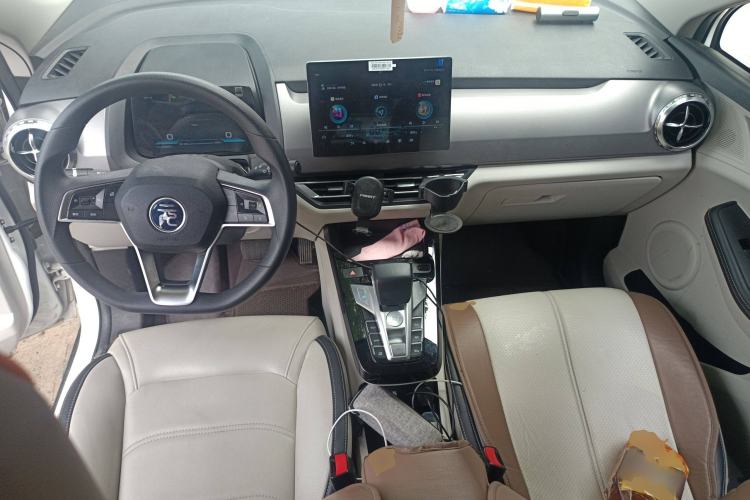 Used BYD Yuan Pro 2021 401 km Luxury Version Center Console