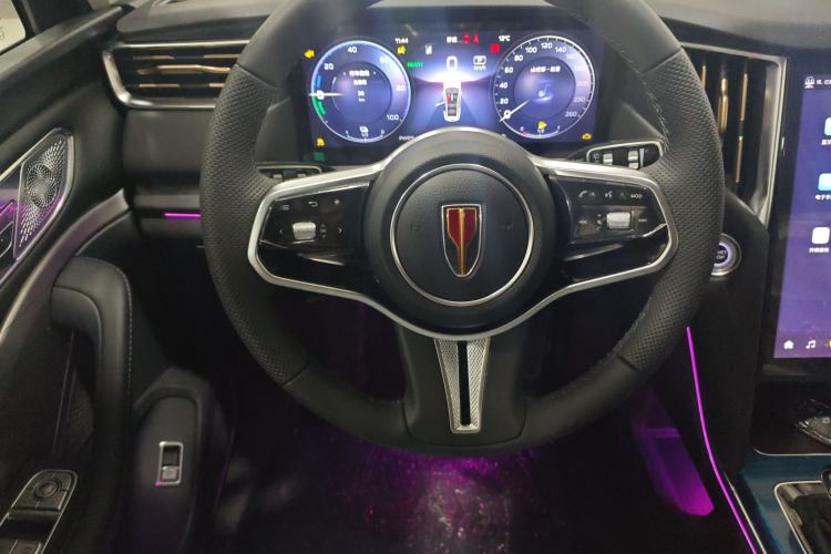 Used Hongqi HS7 PHEV 2025 Model 2.0T PHEV Two-Wheel Drive Qi Xiang Edition 7-Seater
