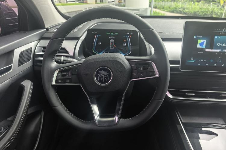 Used BYD Qin Pro New Energy 2019 DM Super Edition 1.5TI Automatic Smart Connect X-Trail Model China VI Standard Steering Wheel