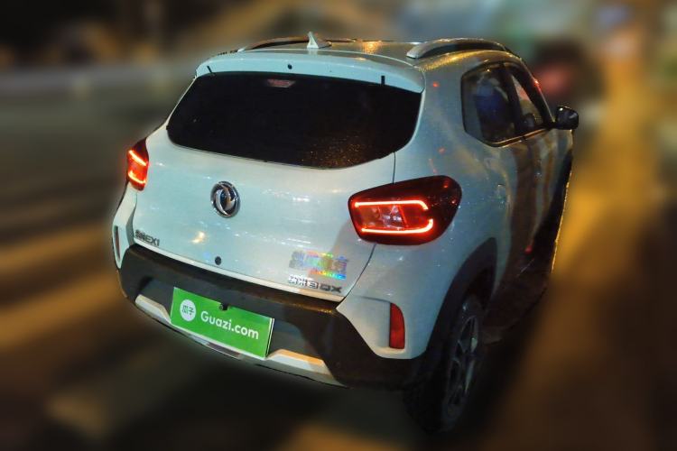 Used Dongfeng NAMMI BOX 2022 Revised Light Wind Edition 201 km Standard Version
