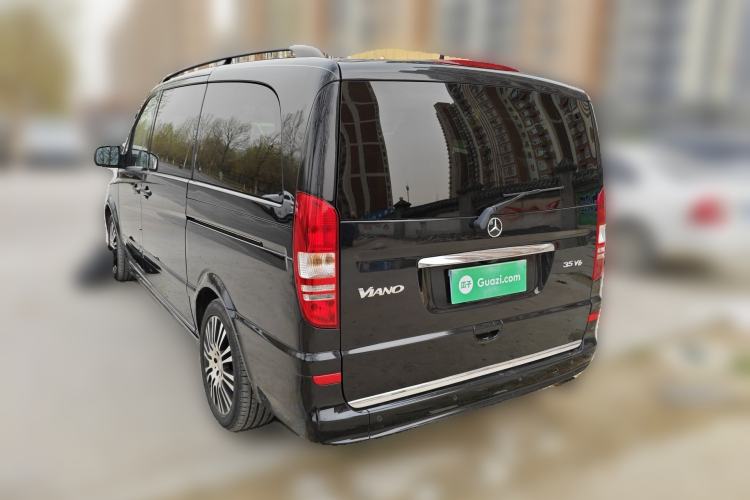 Used Mercedes-Benz Viano 2014 3.5L Premier Edition Rear Left 45 Deg