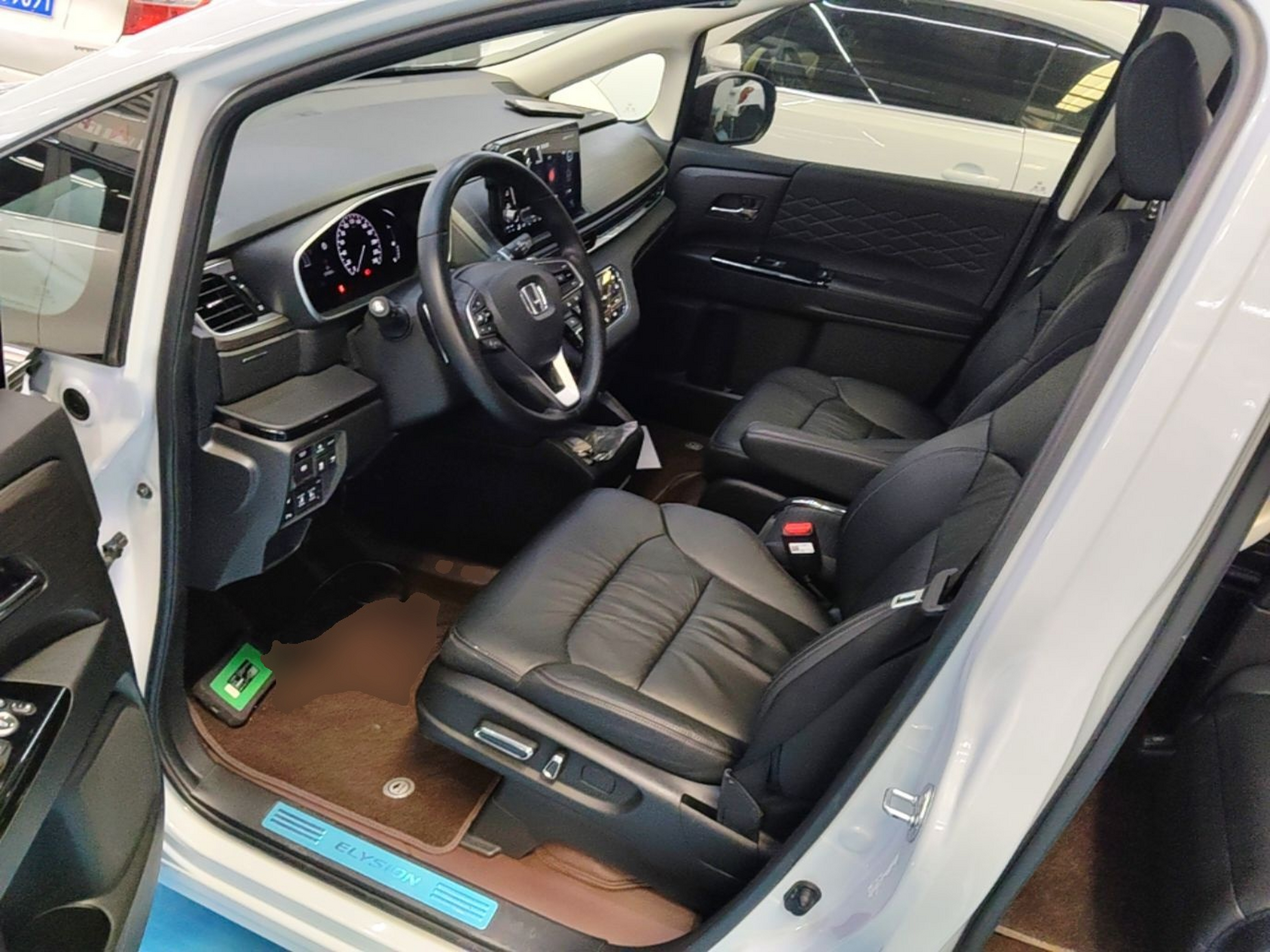 Vordere Reihe im Auto