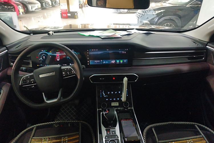 Used JETOUR X90 PLUS 2025 Beyond Edition 1.6TD DCT Villa 7 Seats Center Console