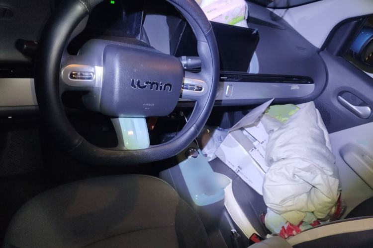 Used CHANGAN NEVO Lumin 2022 155 km – Refreshingly Sweet Edition Center Console