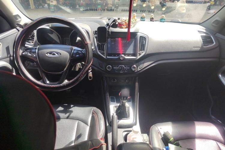 Used Chery Tiggo 5 2016 2.0L Manual Jiayue Trust Edition Center Console