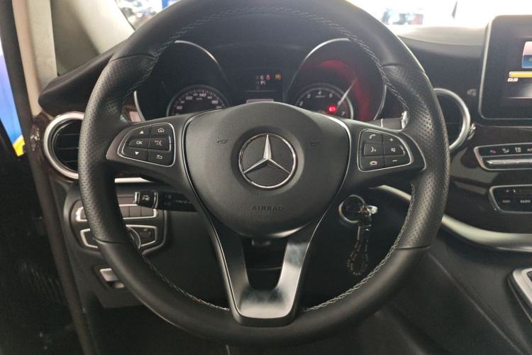 Used Mercedes-Benz V-Class 2017 V 260 L Prestige Edition