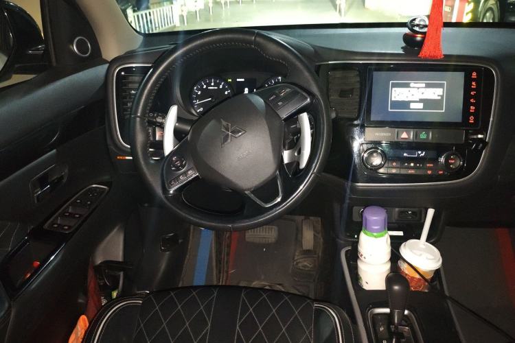 Used Mitsubishi Outlander 2020 2.4L 4x4 Zhi Xiang Edition 5 Seats