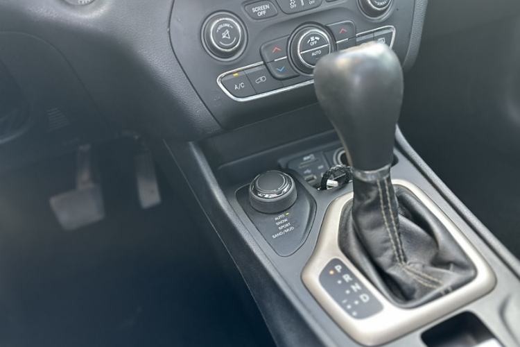 Used Jeep Cherokee 2017 2.4L Professional Edition