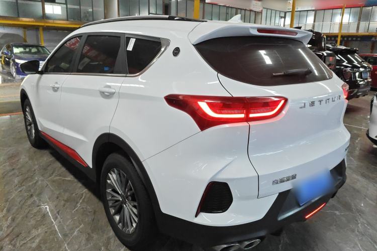 Used JETOUR X70 2023 1.5T DCT Overpass PRO+ Edition 7 Seats
