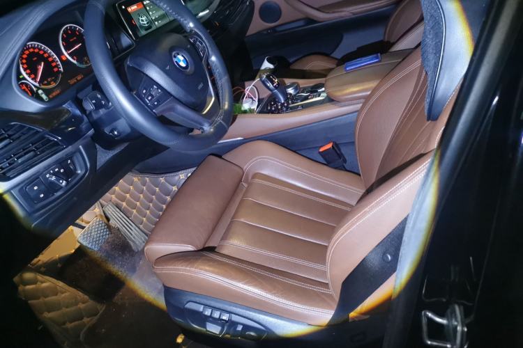 Used BMW X6 2017 xDrive28i Left Front Seat