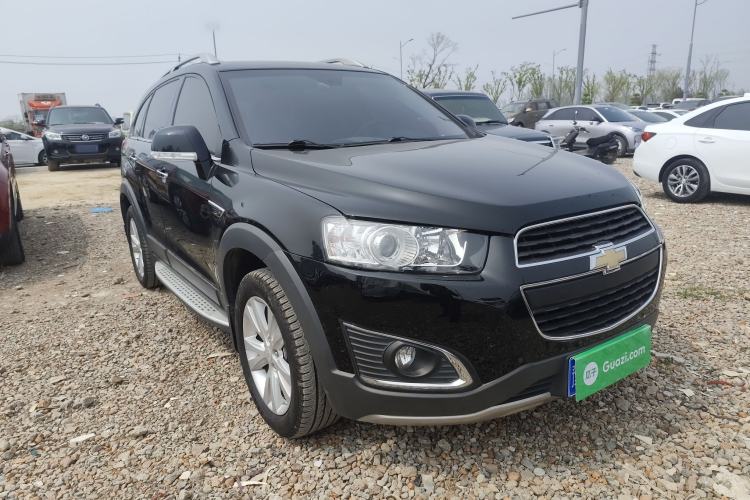 Used Chevrolet Captiva 2017 2.4L 4x4 Flagship Edition 7-Seater