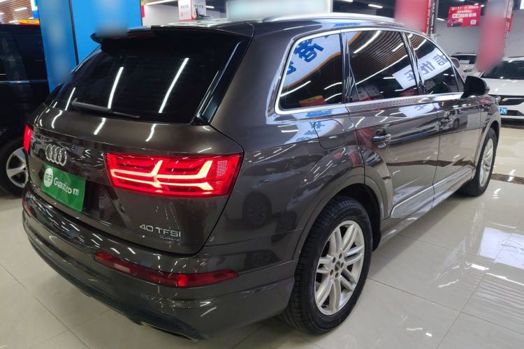 Used Audi Q7 2018 40 TFSI Comfort Model