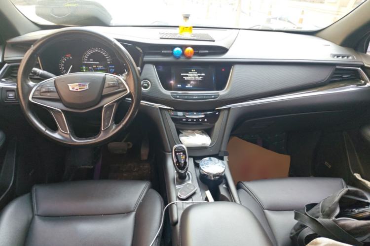 Used Cadillac XT5 2018 28E Four-Wheel Drive Tech Version
