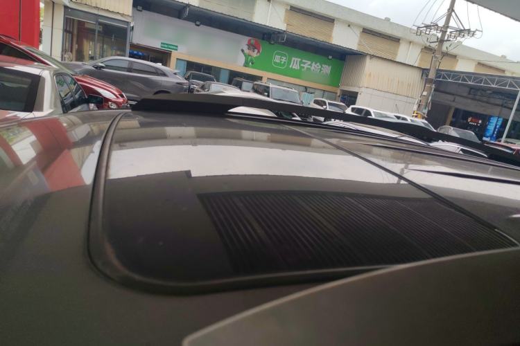 Used Toyota RAV4 2019 2.0L CVT Two-Wheel Drive Fashion X Limited Edition China VI Standard
