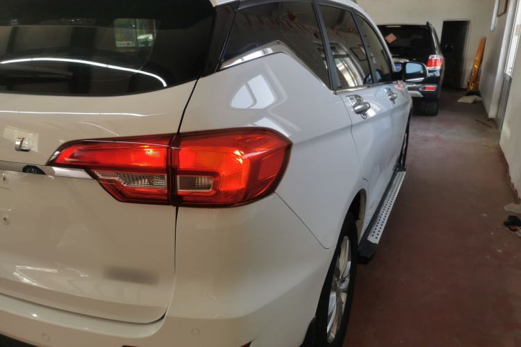 Used Haval M6 2019 1.5T DCT Two-Wheel Drive Elite Version China VI Standard Right Rear Taillight