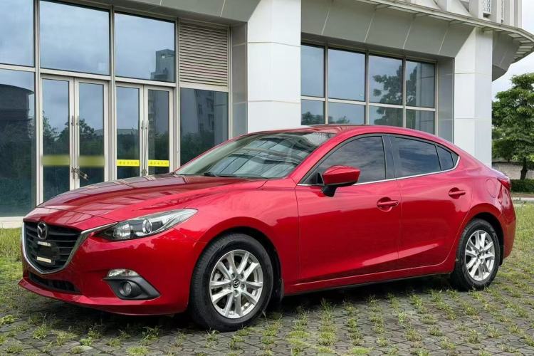 Used Mazda 3 Axela 2016 Sedan 1.5L Automatic Comfort Model