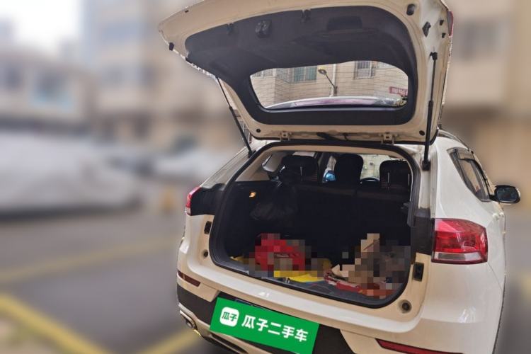 Used Haval H2s 2017 Red-Label 1.5T Dual-Clutch Comfort Model Trunk