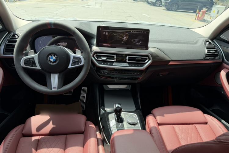 Used BMW X3 2022 xDrive30i Luxury Model M Night Sky Package Interior 9