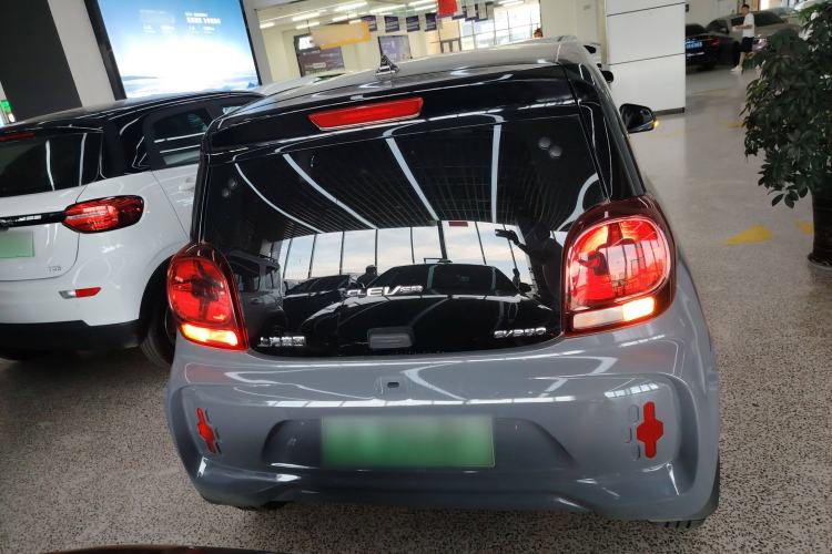 Used Roewe Clever 2021 302 km New Four-Seater Super-Efficient Version
