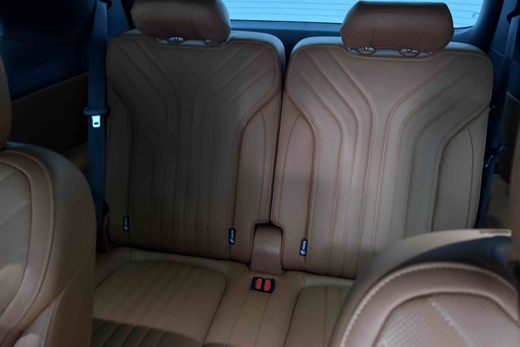Used Geely Galaxy M9 2025 Model 210km Four-Wheel-Drive Leading Edition
