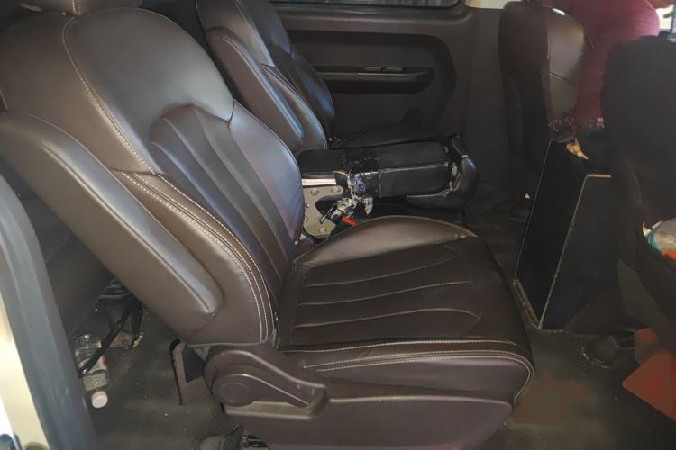 Used BAW Ruisheng Ace M7 New Energy 2023 Long Wheelbase · Luxury Commercial Version Guoxuan 9-seater 65kWh Interior 4