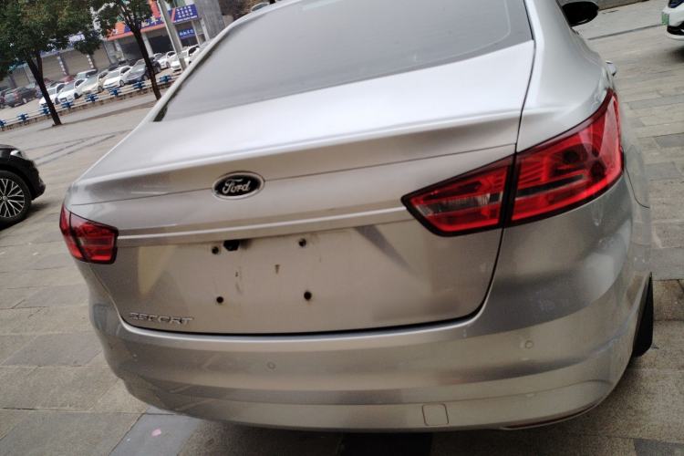 Used Ford Escort 2015 1.5L Automatic Comfort Edition