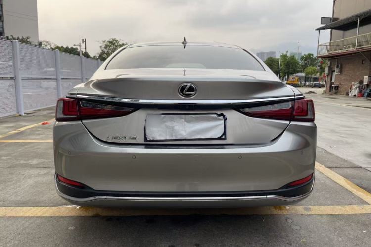 Used Lexus ES 2018 200 Luxury Edition China V Standard
