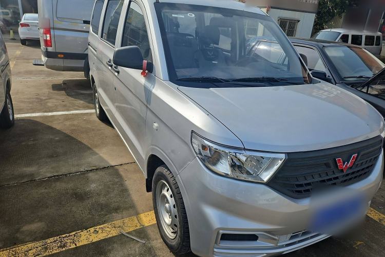 Used Wuling Hongguang V 2022 1.5L Jingqu Edition Electric-Assist LAR