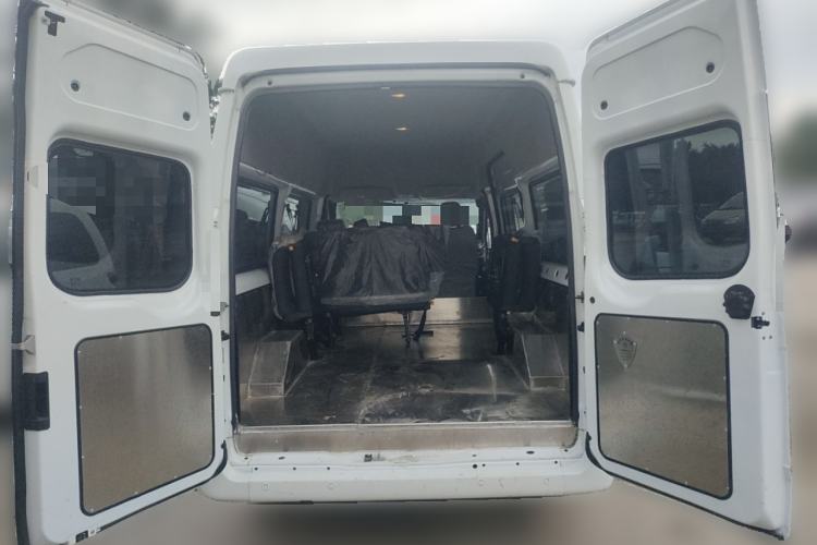 Used JMC Fushun 2022 2.0T Manual Multi-Function Passenger Vehicle Mid-Range High Roof 6-7 Seats