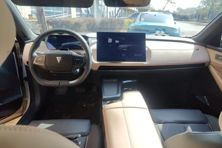 Used Deepal SL03 2022 1.5L 1200 Extended-Range Version Center Console