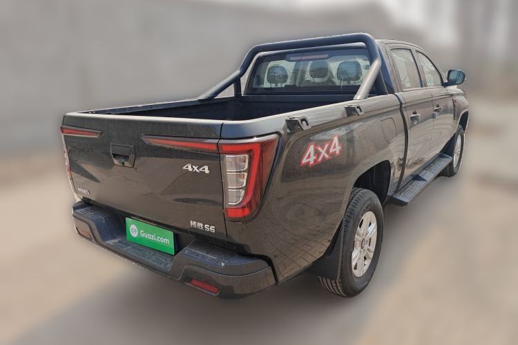 Used Sinotruk BOLDEN 2024 Commercial 2.0T Manual Diesel 4x4 Long Wheelbase Youth Edition