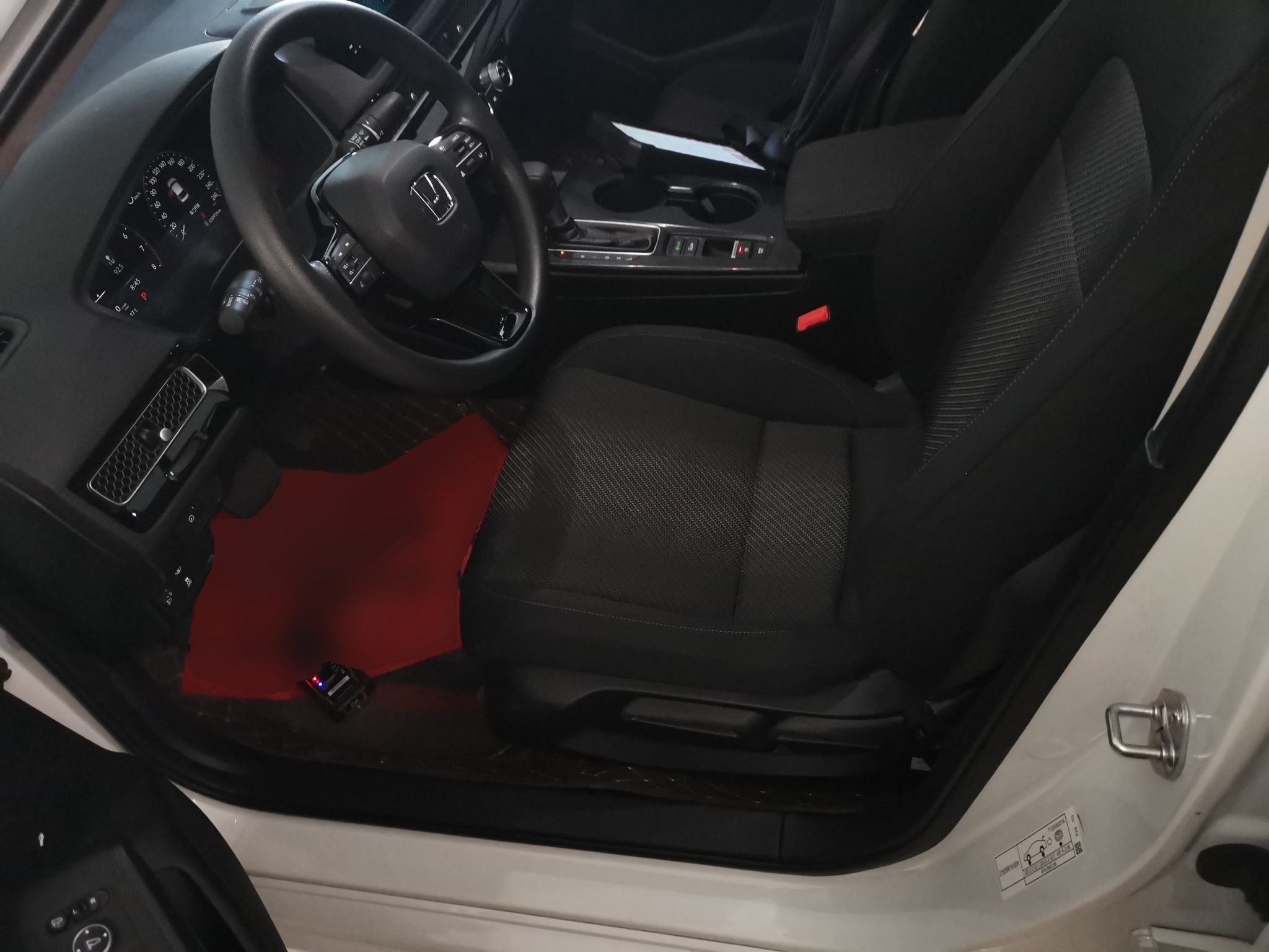 Переднее сиденье в автомобиле