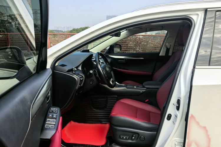 Used Lexus NX 2020 300h Front-Drive FENGSHANG Version China VI Standard Interior 2