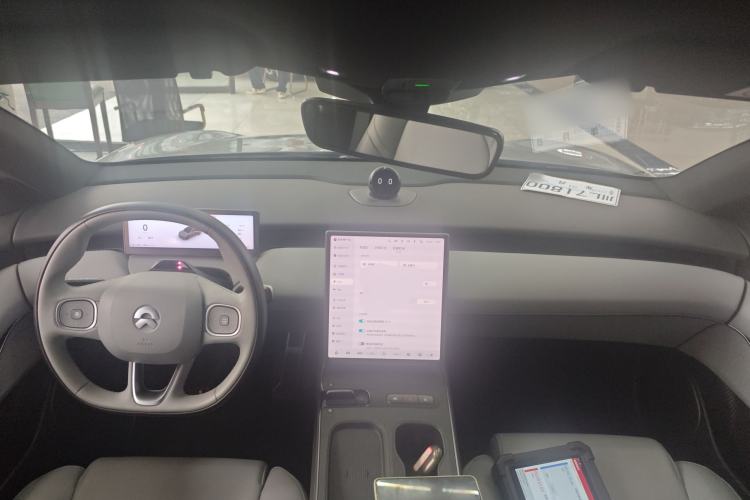 Used Nio ET5T 2024 75kWh Touring Center Console