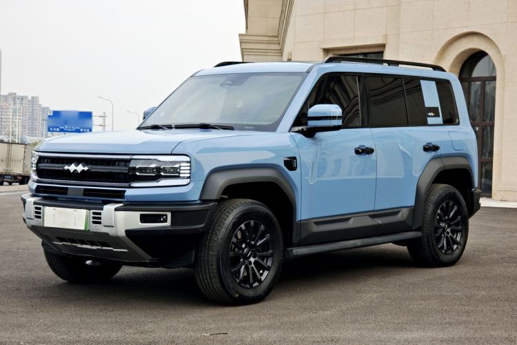 Used Formula Leopard 5 2023 Explore Edition