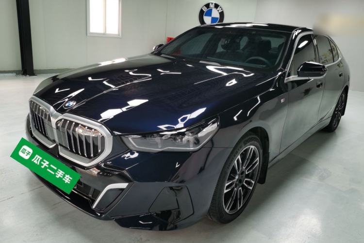 Used BMW 5 Series 2024 530Li Luxury Edition M Sport Package