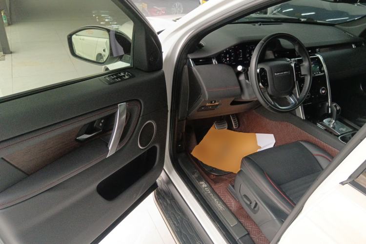 Used Land Rover Discovery Sport 2020 249 PS R-Dynamic Performance Edition Driver Seat