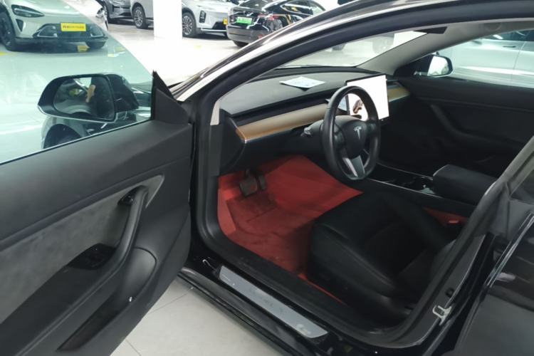 Used Tesla Model 3 2019 Long-Range Rear-Wheel-Drive Version