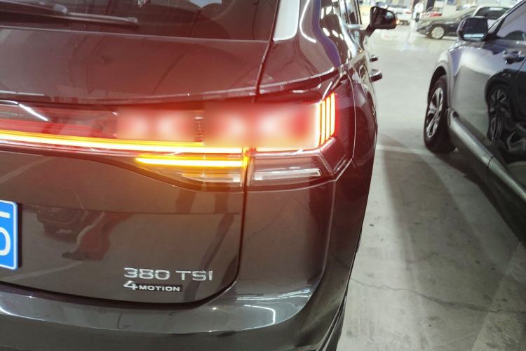 Used Volkswagen Tayron 2023 Revised Version 380TSI All-Wheel Drive R-Line High-Energy Edition Right Rear Taillight