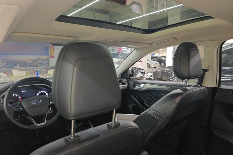 Used Ford Focus 2019 Sedan EcoBoost 180 Automatic Trend Edition