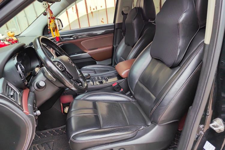 Used GAC Trumpchi GS8 2017 320T Two-Wheel Drive Luxury Smart Connectivity Version (7 Seats) Left Front Seat