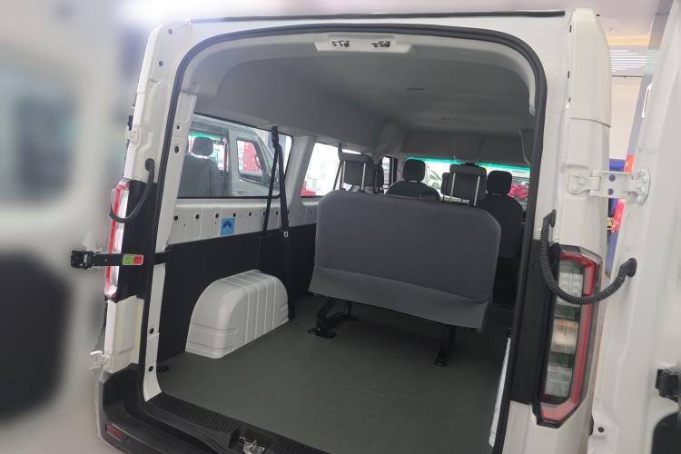 Used Farizon Super VAN 2025 Model, Zhifu Edition, Mid-axle Medium-roof, 83 kWh Trunk