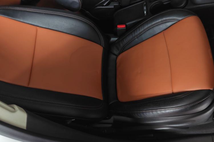 Used Buick Encore 2015 1.4T Automatic Two-Wheel Drive Urban Elite Version
